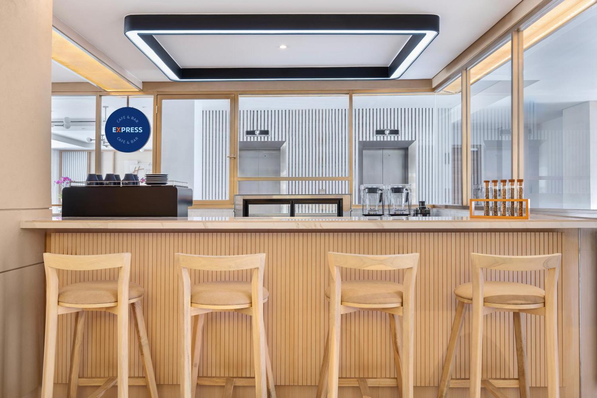 阿迪加娅日落酒店 庫塔 外观 照片