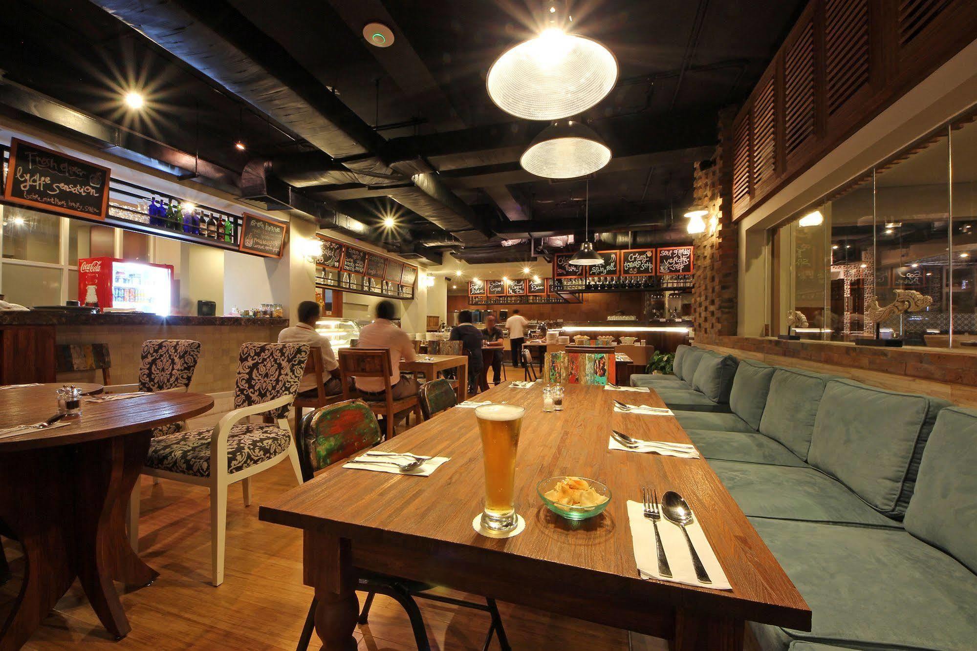 阿迪加娅日落酒店 庫塔 外观 照片